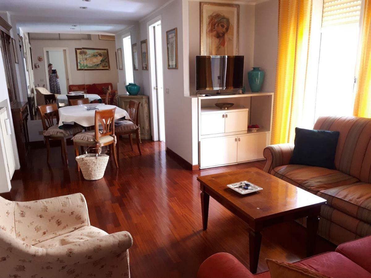 Ferienwohnung Rey Apartament Rom Exterior foto
